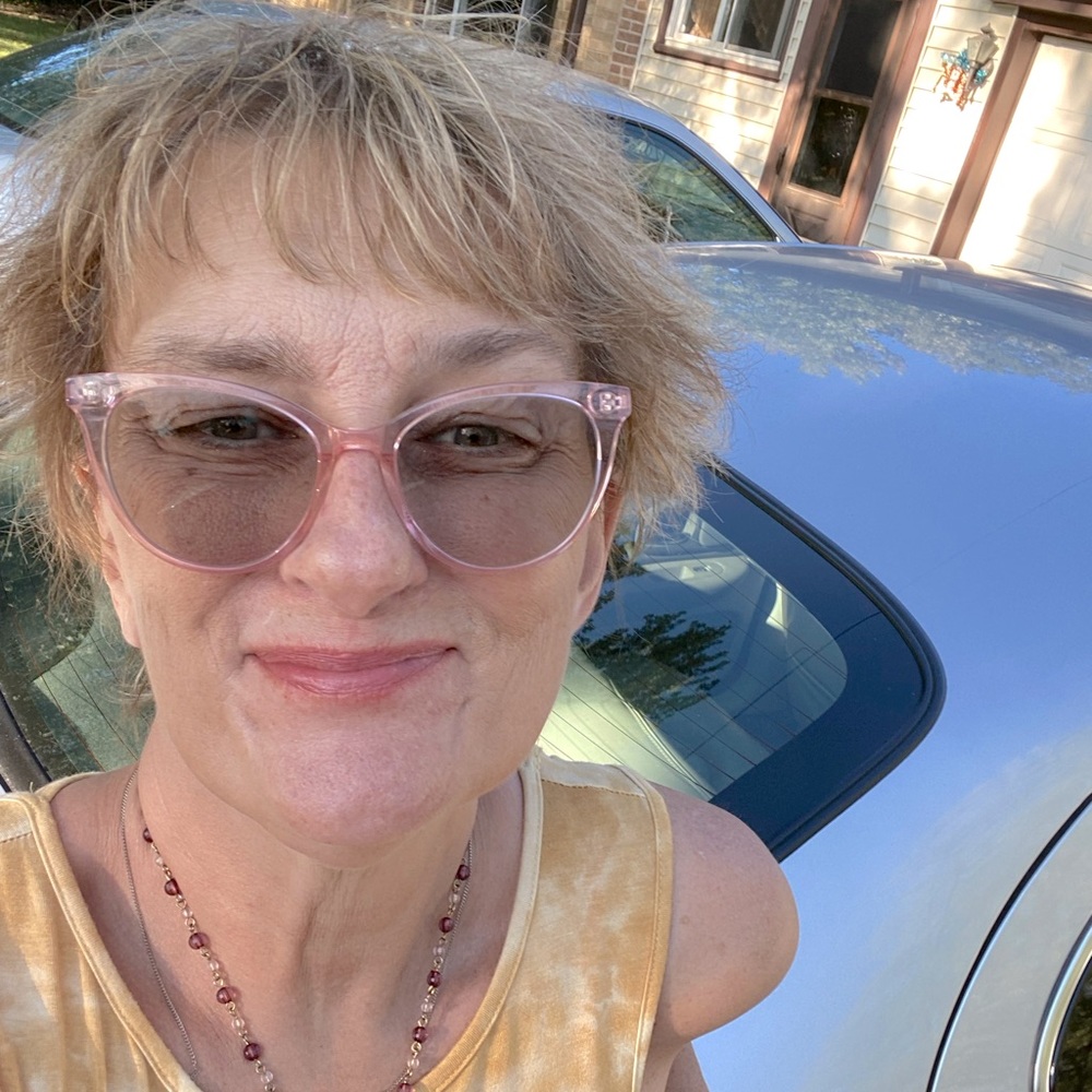 Meet your Posher, Christine